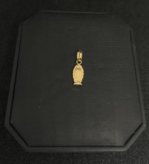 DIJE VIRGEN GUADALUPE 0,34D LARGO 1,5CM ANCHO 5MM NACÍ ORO 18KT
