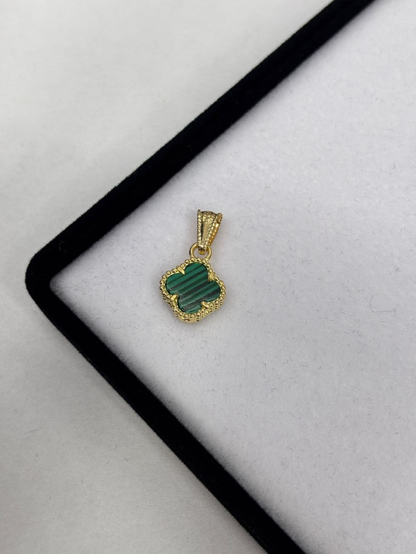 DIJE VAN CLEFF VERDE 1,06GR LARGO 1,7CM ANCHO 1CM NACI ORO 18KT