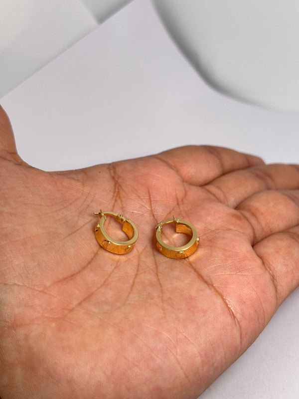 CANDONGAS CT 1,67GR ALTO 1,5CM ANCHO 1,2CM NACI ORO 18KT