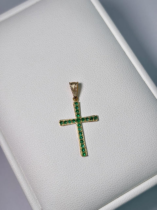 DIJE CRUZ CIRCONES VERDES 0,94D LARGO 3CM ANCHO 1,5CM NACI ORO